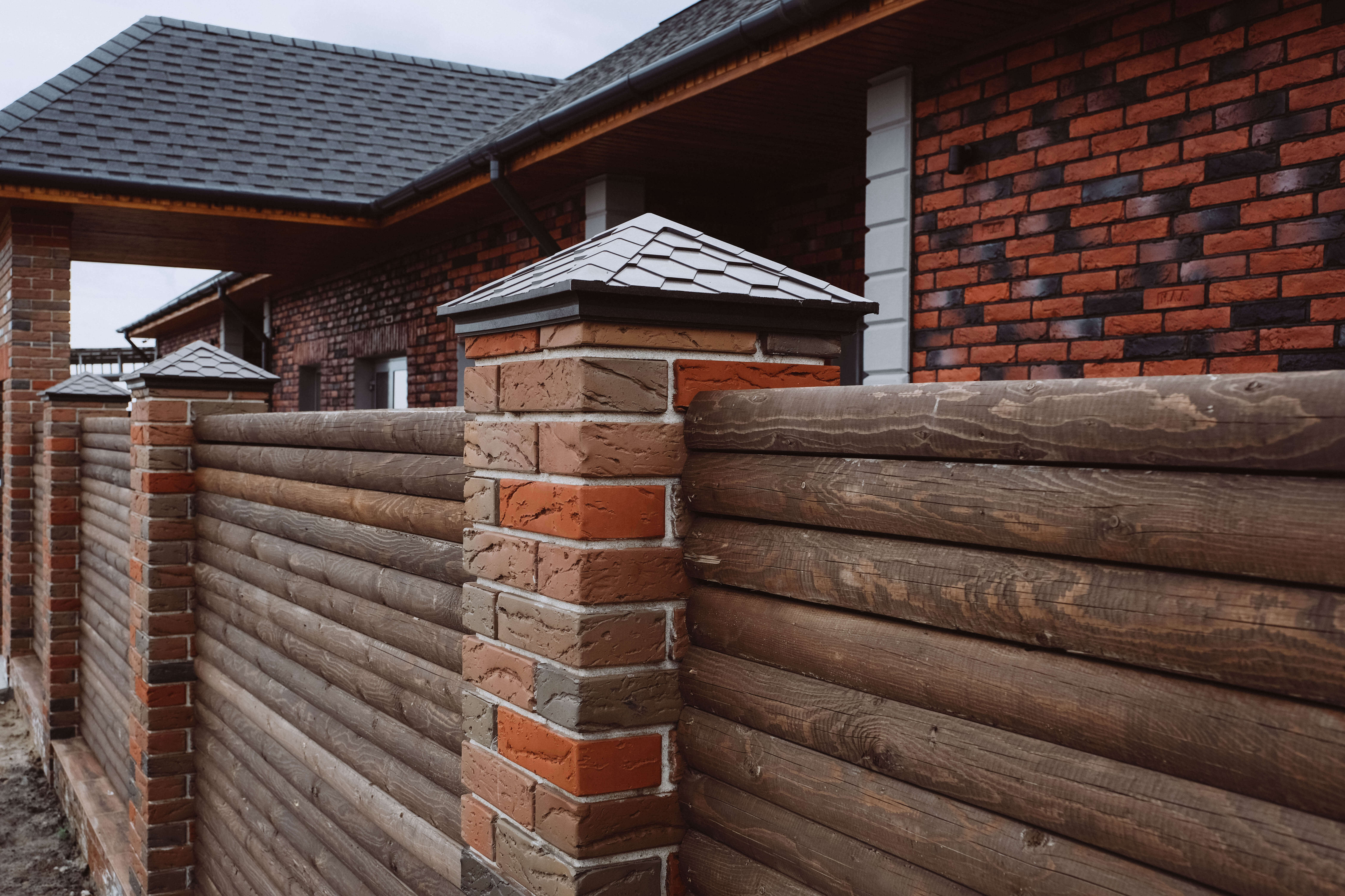 Колпак Zking Эверест Коричневый на столб 1.5х1.5 кирпича (390х390мм) в Петропавловске-Камчатском фото